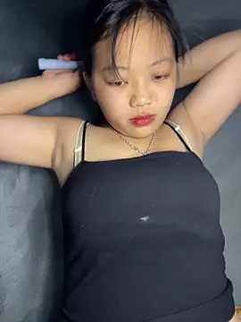 Snapshot of Lyrasss chatting on October 2025 07:23:01 AM Lyrasss online show from October 2025 07:23:01 AM