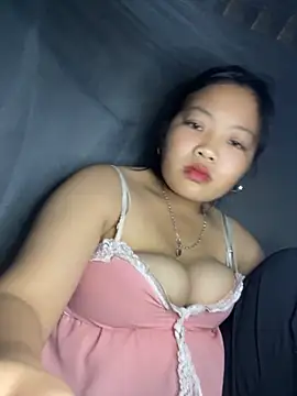 Snapshot of Lyrasss chatting on November 2025 02:54:01 AM Lyrasss online show from November 2025 02:54:01 AM