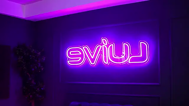 Snapshot of SiennaRuh chatting on October 2025 11:25:01 AM SiennaRuh online show from October 2025 11:25:01 AM