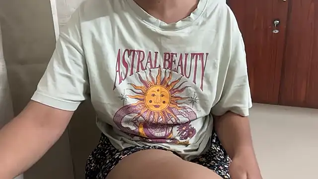 Snapshot of choleorbhature chatting on November 2025 04:51:02 PM choleorbhature online show from November 2025 04:51:02 PM