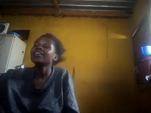 Snapshot of Caramelchick01 chatting on October 2025 08:17:01 AM Caramelchick01 online show from October 2025 08:17:01 AM