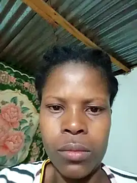 Snapshot of Caramelchick01 chatting on October 2025 11:27:01 PM Caramelchick01 online show from October 2025 11:27:01 PM