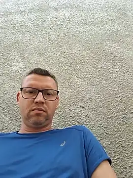 Ravanelli22 online show from September 2025 06:00:01 PM
