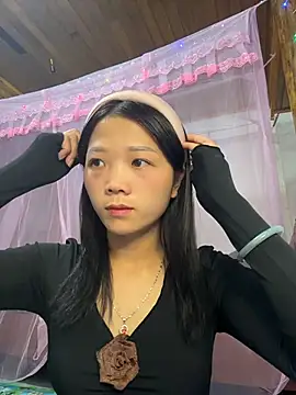 thaoyeuuu online show from October 2025 09:15:01 AM