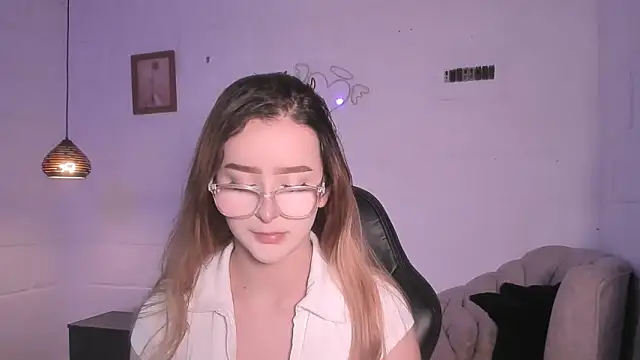 kristal joi dl online show from September 2025 01:21:01 PM