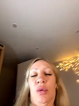 Bellissa  online show from October 2025 02:48:02 PM