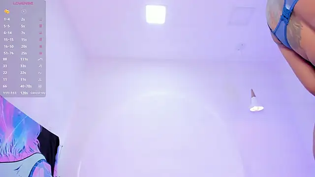 Isabella holmes online show from September 2025 01:46:01 PM