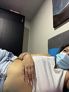 Snapshot of destiny69col chatting on November 2025 01:17:01 AM destiny69col online show from November 2025 01:17:01 AM