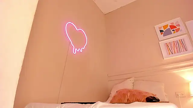  aleja x online show from October 2025 11:46:02 AM