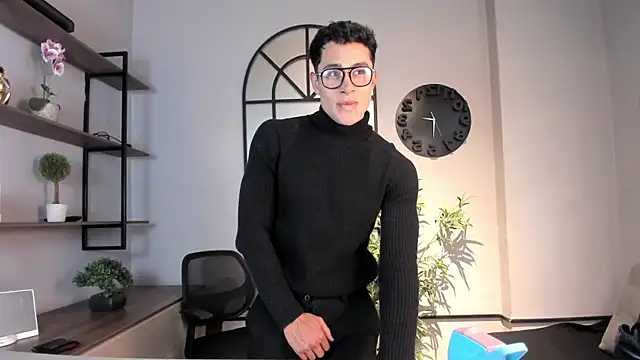 AustinJones  online show from October 2025 07:47:01 PM