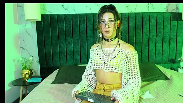 AustinJones  online show from October 2025 08:18:01 PM