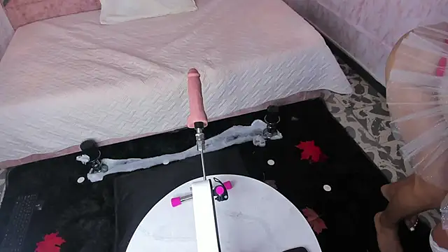 HOT EMIILY  online show from October 2025 11:51:02 AM