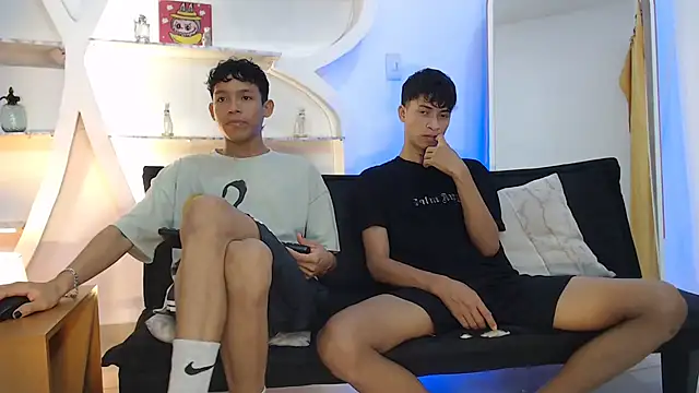 Snapshot of BEAUTY_BOYS1 chatting on October 2025 07:51:02 AM BEAUTY BOYS1 online show from October 2025 07:51:02 AM