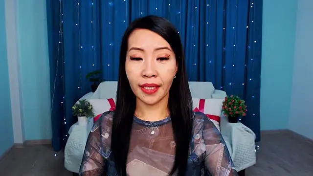 Snapshot of LiaPak chatting on November 2025 01:04:02 AM LiaPak online show from November 2025 01:04:02 AM