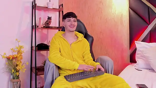 LiamMuller online show from October 2025 11:55:01 AM