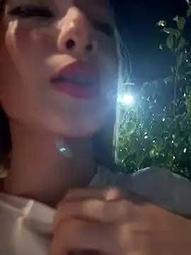 Snapshot of SweetBunnyGF chatting on October 2025 11:09:02 PM SweetBunnyGF online show from October 2025 11:09:02 PM