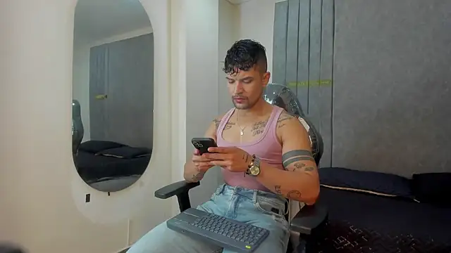 thiago luxx online show from September 2025 08:11:02 PM