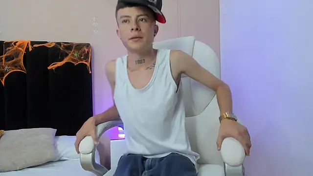 Nascary Fox online show from October 2025 07:33:02 PM