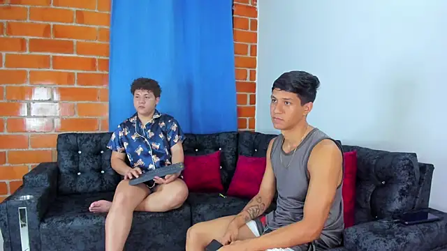 Robertmiller21 online show from October 2025 10:11:02 PM