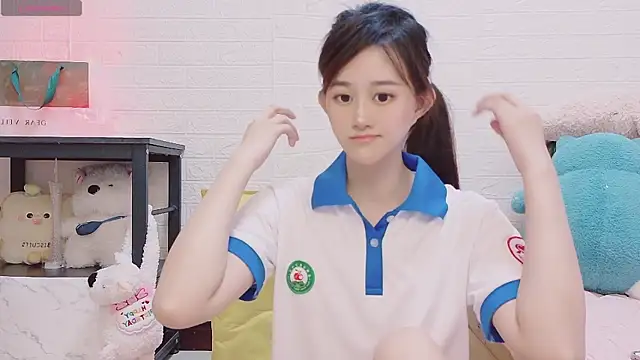 marina-cutegirll online show from October 2025 03:42:01 PM