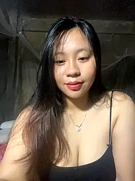 Snapshot of maianhcute chatting on October 2025 01:04:02 AM maianhcute online show from October 2025 01:04:02 AM