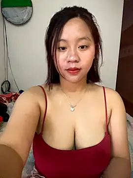 Snapshot of maianhcute chatting on October 2025 01:57:01 AM maianhcute online show from October 2025 01:57:01 AM