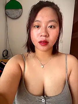 Snapshot of maianhcute chatting on October 2025 01:20:02 AM maianhcute online show from October 2025 01:20:02 AM