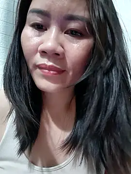 Singlemom69x online show from October 2025 02:39:02 PM