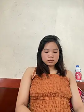 Ngoc-bbi online show from October 2025 04:23:02 AM