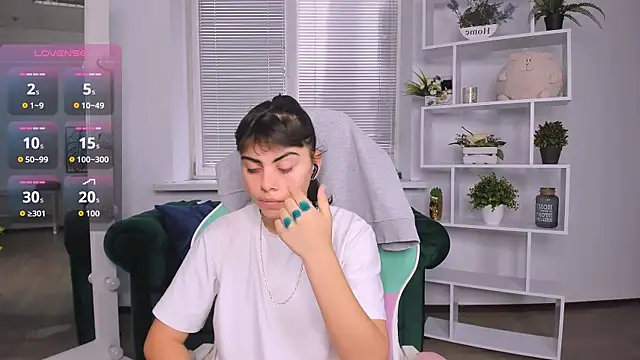 Cocoa Sins online show from October 2025 05:59:01 AM