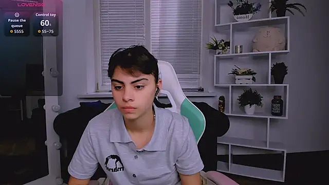 Cocoa Sins online show from November 2025 06:49:01 AM