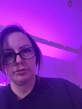 nightingale27 online show from October 2025 08:08:02 PM