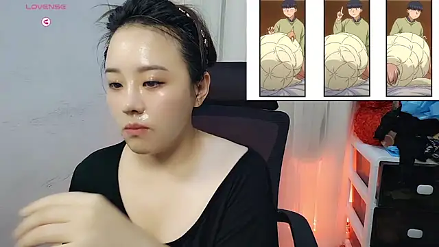 YY-Felicia online show from September 2025 01:24:01 PM