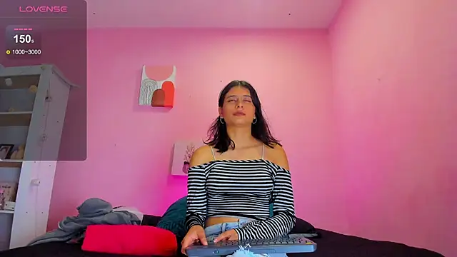 Snapshot of Georgina_Ferri_ chatting on October 2025 05:10:02 PM Georgina Ferri online show from October 2025 05:10:02 PM