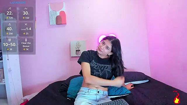 Snapshot of Georgina_Ferri_ chatting on October 2025 05:13:02 PM Georgina Ferri online show from October 2025 05:13:02 PM