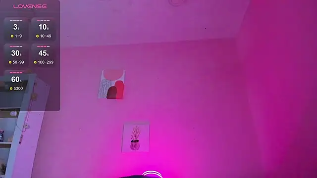 Snapshot of Georgina_Ferri_ chatting on November 2025 05:23:01 PM Georgina Ferri online show from November 2025 05:23:01 PM