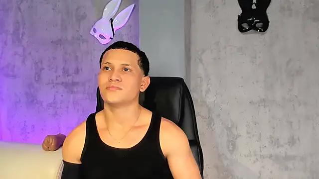 Snapshot of Manuel_FPG chatting on October 2025 08:18:02 PM Manuel FPG online show from October 2025 08:18:02 PM