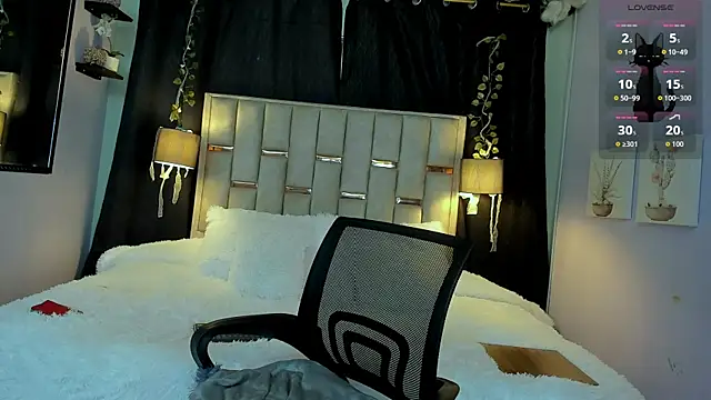 Snapshot of melody-rouss chatting on November 2025 03:08:02 AM melody-rouss online show from November 2025 03:08:02 AM