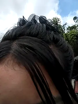 Snapshot of lylylove chatting on October 2025 12:50:02 AM lylylove online show from October 2025 12:50:02 AM