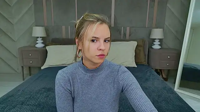 KiaraRolls online show from October 2025 08:51:02 PM