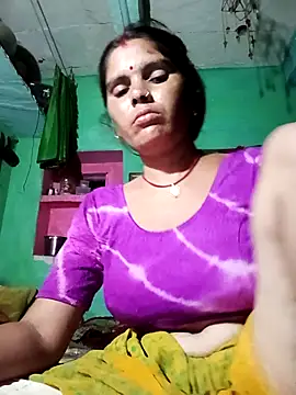 Snapshot of Sexy_queeny chatting on September 2025 03:56:01 PM Sexy queeny online show from September 2025 03:56:01 PM