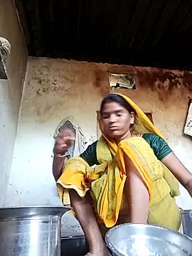 Snapshot of Sexy_queeny chatting on September 2025 03:44:01 AM Sexy queeny online show from September 2025 03:44:01 AM