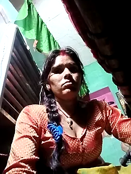 Snapshot of Sexy_queeny chatting on October 2025 03:40:01 PM Sexy queeny online show from October 2025 03:40:01 PM