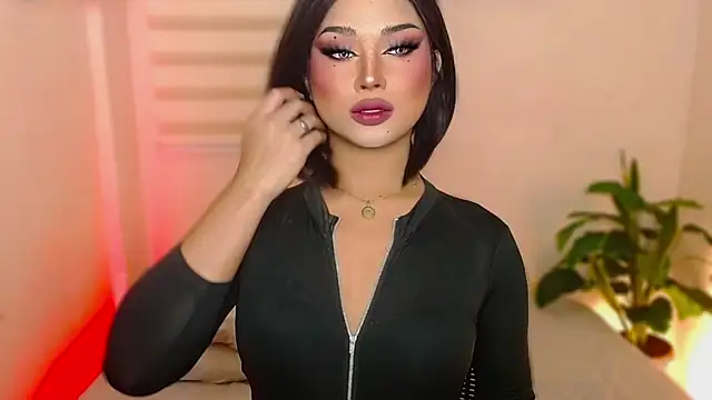 Snapshot of MissRumi_Hunter chatting on October 2025 04:30:01 PM MissRumi Hunter online show from October 2025 04:30:01 PM