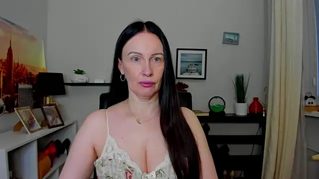 Snapshot of Velvet_Jasmine chatting on October 2025 05:30:01 AM Velvet Jasmine online show from October 2025 05:30:01 AM