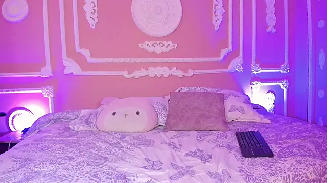 Snapshot of aitana_johns chatting on October 2025 12:17:01 PM aitana johns online show from October 2025 12:17:01 PM