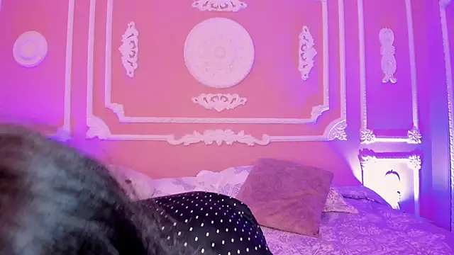 Snapshot of aitana_johns chatting on October 2025 12:16:02 PM aitana johns online show from October 2025 12:16:02 PM