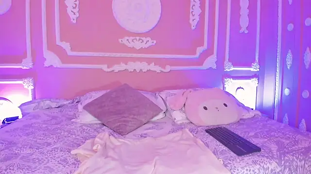 Snapshot of aitana_johns chatting on October 2025 01:03:02 PM aitana johns online show from October 2025 01:03:02 PM