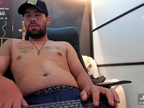 JhoanMontes online show from October 2025 08:39:01 PM