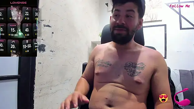 JhoanMontes online show from October 2025 07:48:01 PM